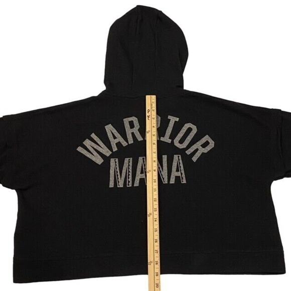 Under Armour Oversized Sweatshirt Womens Size Large Black Loose Hoodie Cropped - Picture 10 of 12